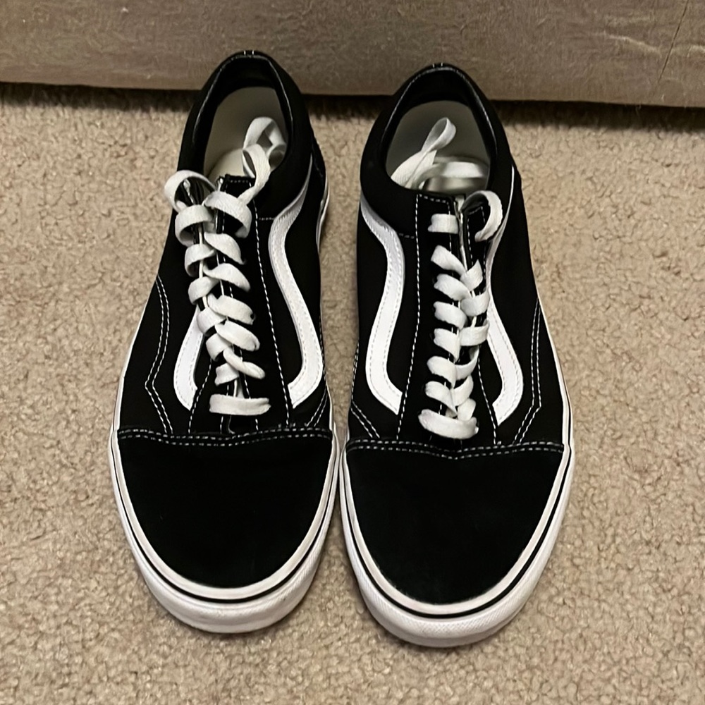 Black vans size 9.5